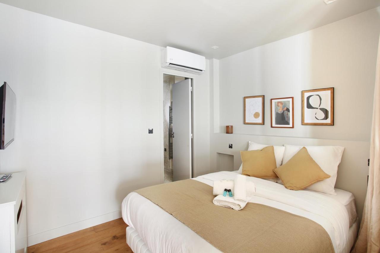 Residence In The Center Of Paris By Studio Prestige Exterior photo