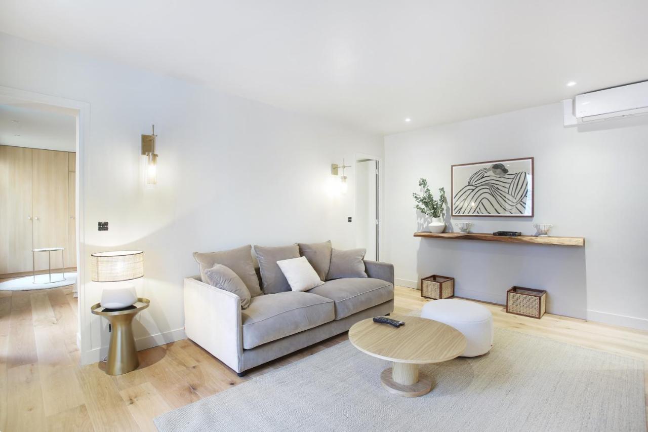 Residence In The Center Of Paris By Studio Prestige Exterior photo